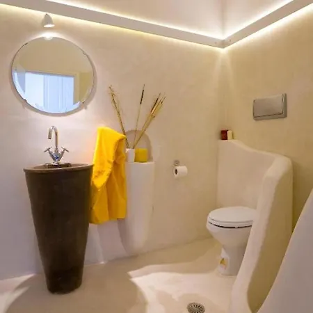 Wonderful Santorini 5 En-suite Bedrooms Elysium Heated Pool & Caldera Views Akrotiri *