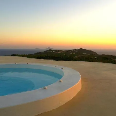 Wonderful Santorini 5 En-suite Bedrooms Elysium Heated Pool & Caldera Views Akrotiri